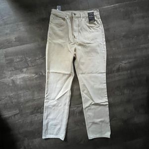 Levi’s Off-white 70s High Slim Straight